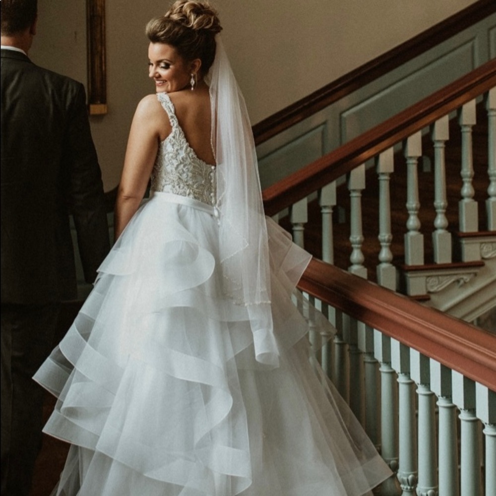 Allure Ballgown Wedding Dress